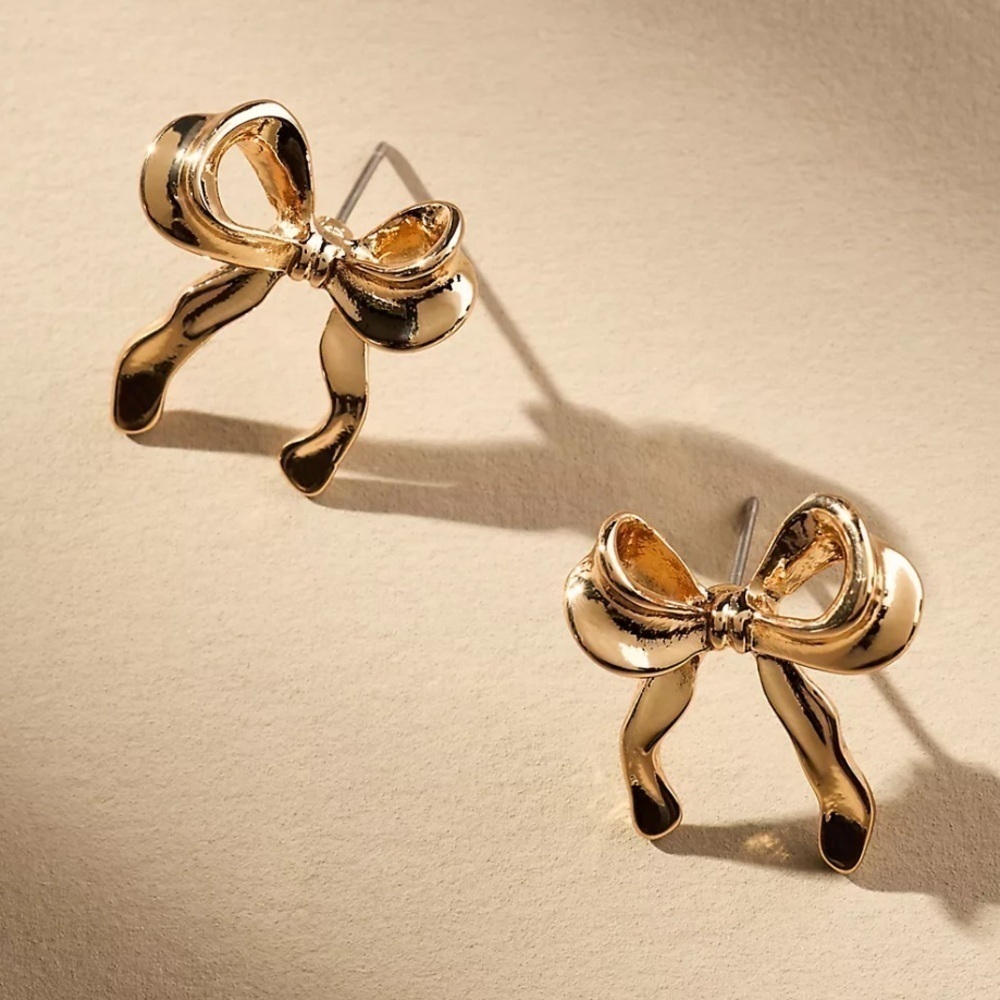 Bow tie gold earrings